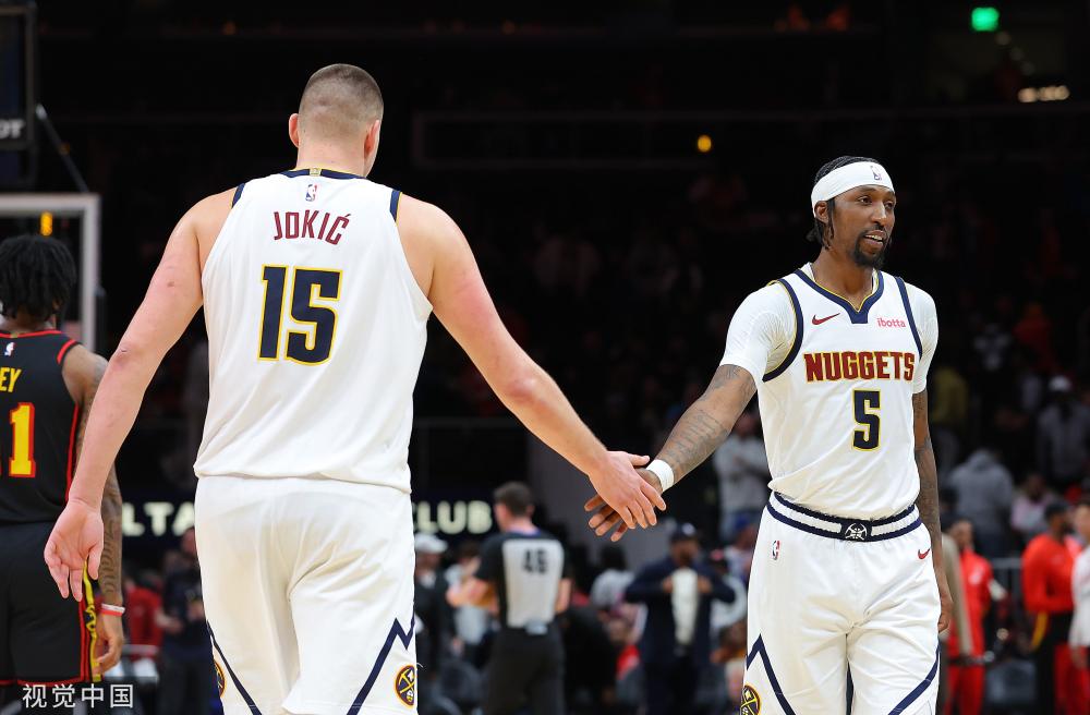 队在进攻端 队在进攻端