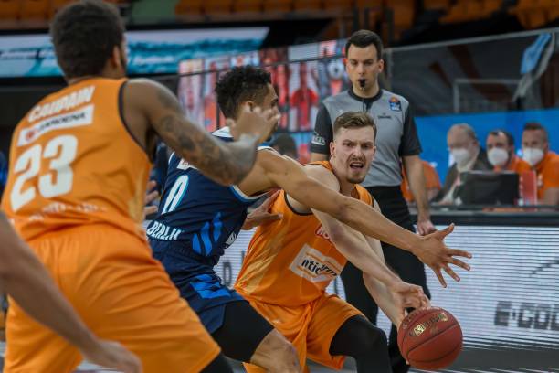 重新审视自 重新审视自