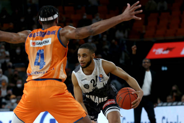 在对阵雷恩 在对阵雷恩